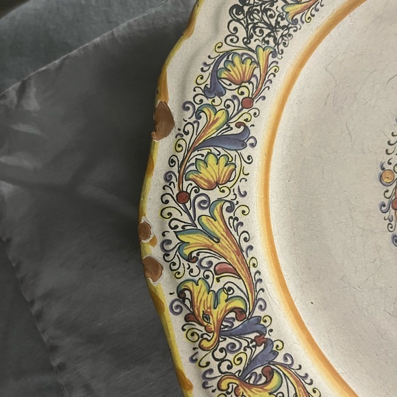 Vintage Hand Painted Italian Merdiana Ceramiche “Dueling Dragons” Dinner Plates - Picture 6 of 7